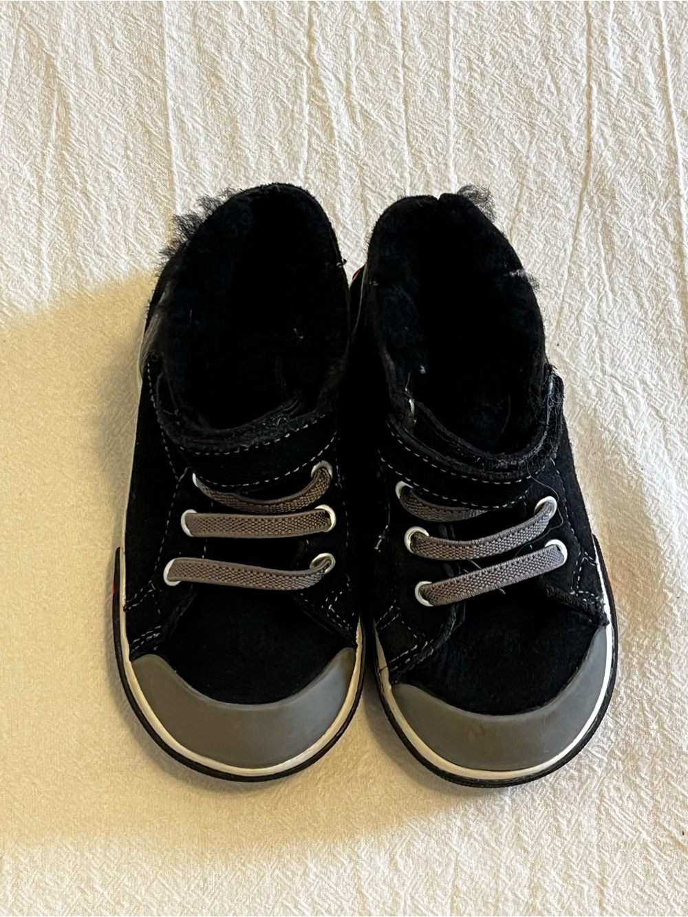 See Kai Run Black High Top Sneakers Toddler Boys 7 Faux Fur Lined Velcro - Picture 5 of 10